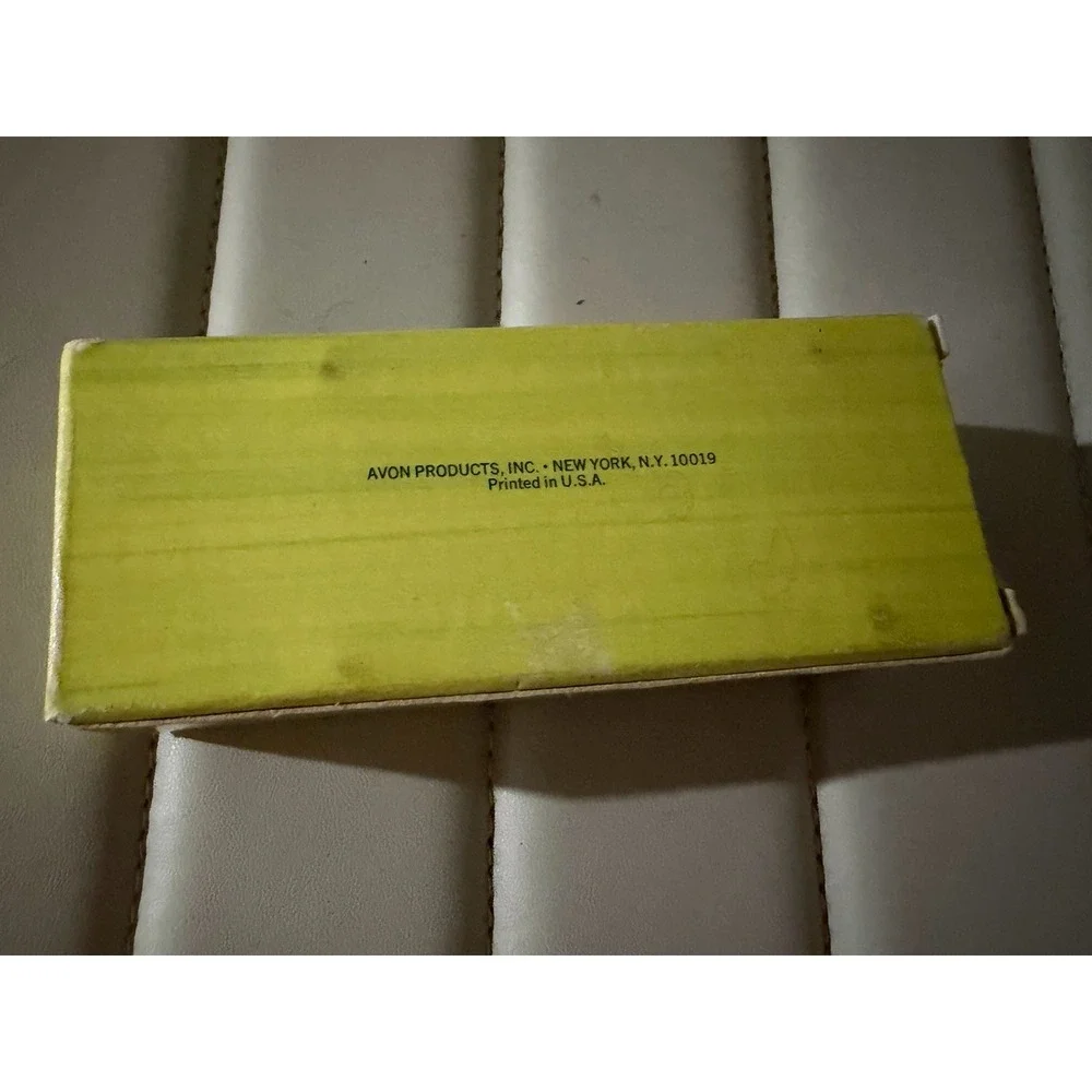Avon - '65 Corvette Stingray  - Deep Woods After Shave - W/Box - Full - 2oz